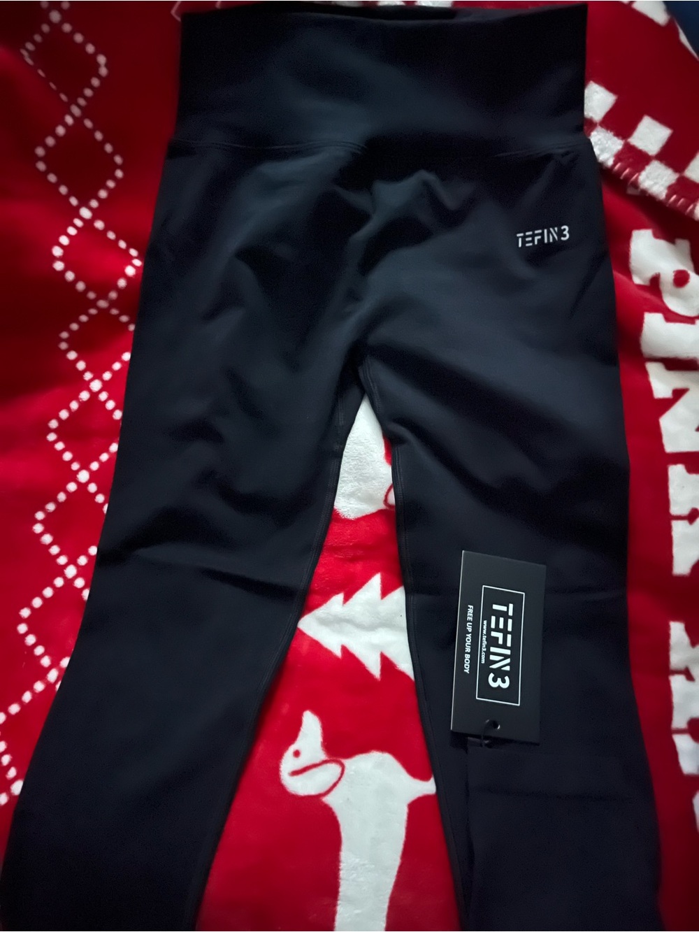 TEFIN3 set Black High-Waist Active Leggings and Crop top